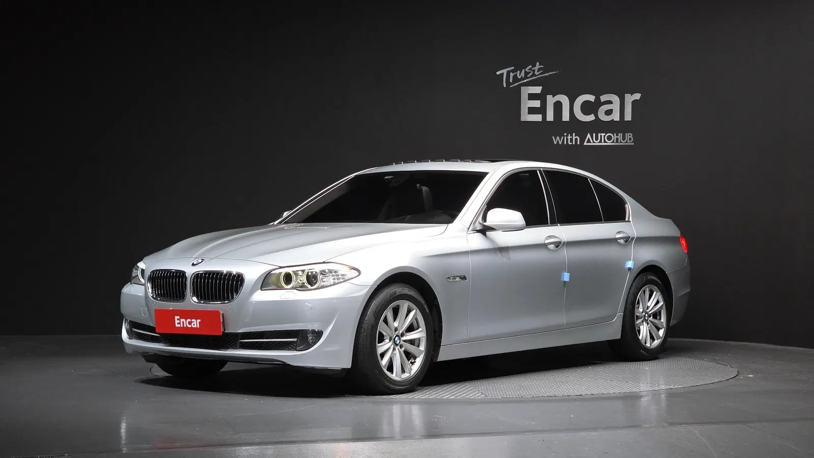 BMW Série 5 (F10) 520d 2012 — photo 1 sur 20