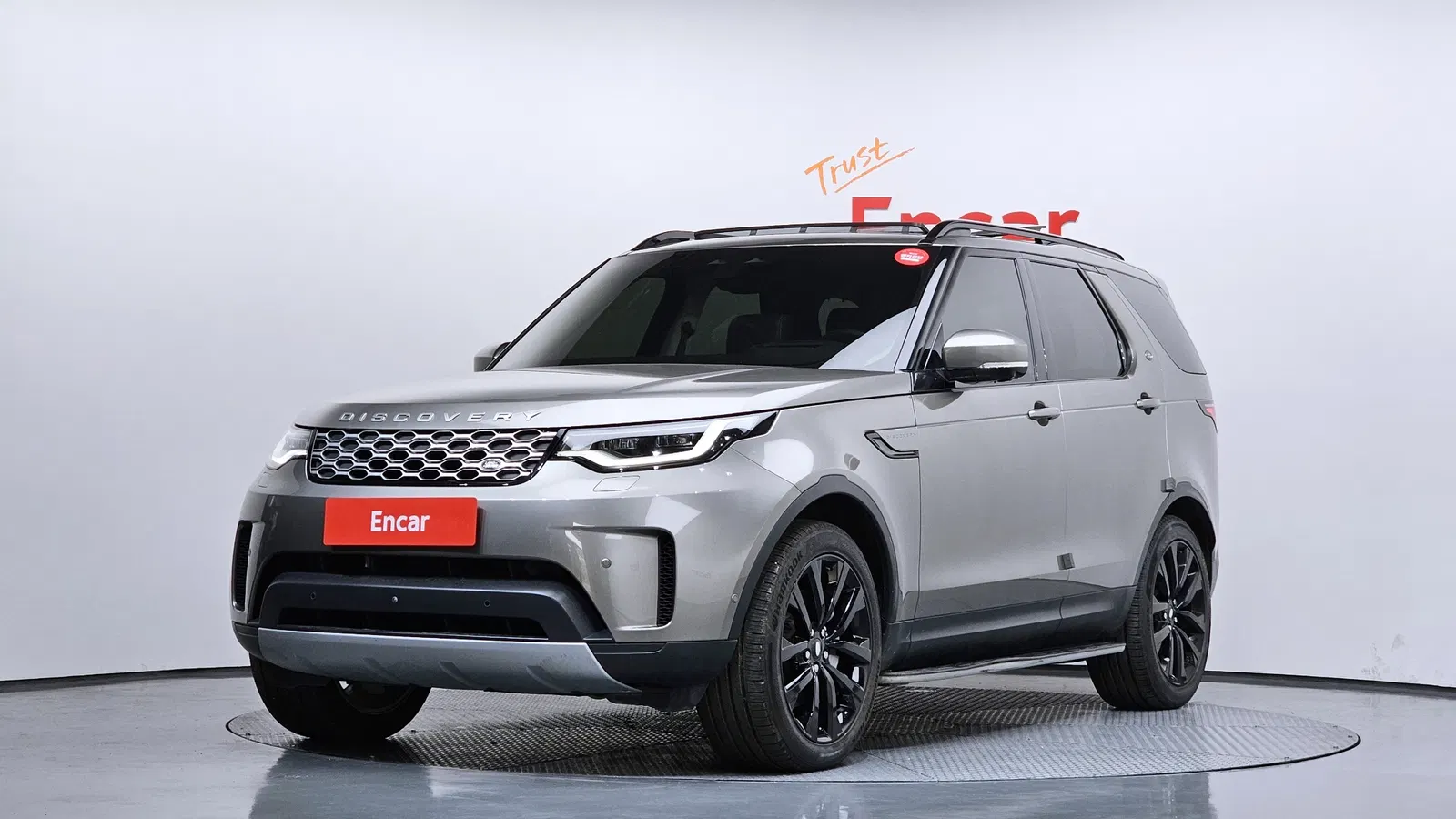 Land Rover Discovery 5 D250 SE 2023 — photo 1 sur 20