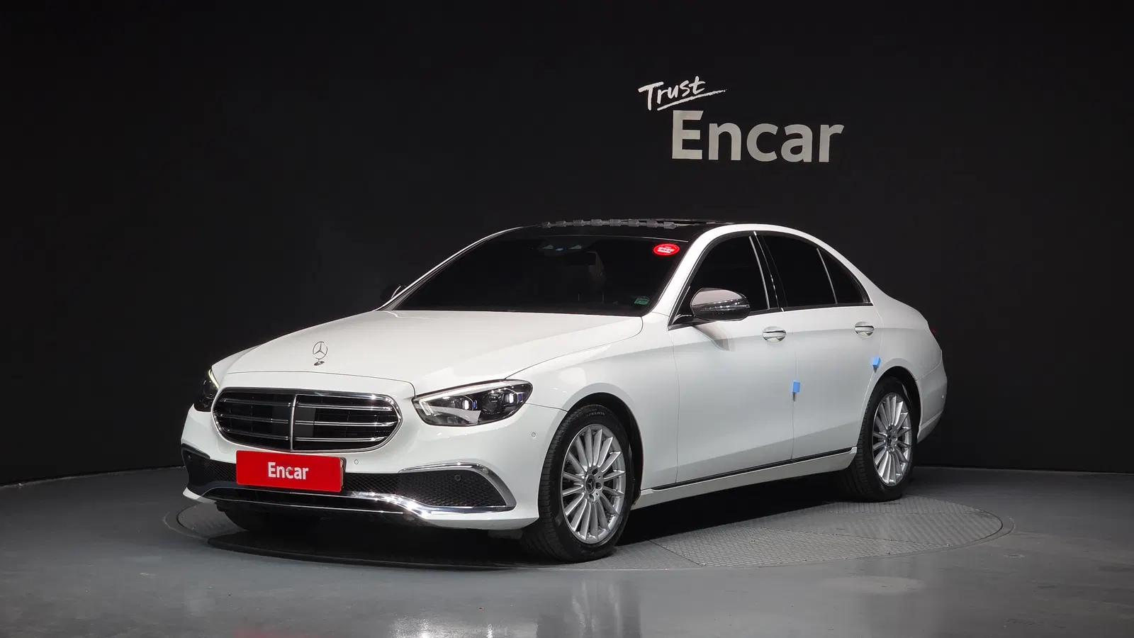 Mercedes-Benz Classe E E250 Exclusive (W213) 2021 — photo 1 sur 20