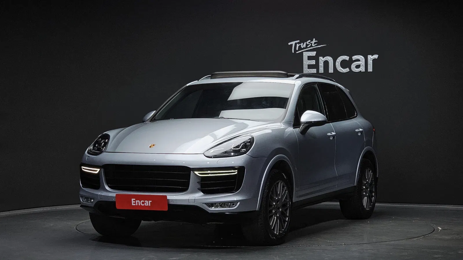 Porsche Cayenne 3.6 Platinum Edition 2017 — photo 1 sur 20