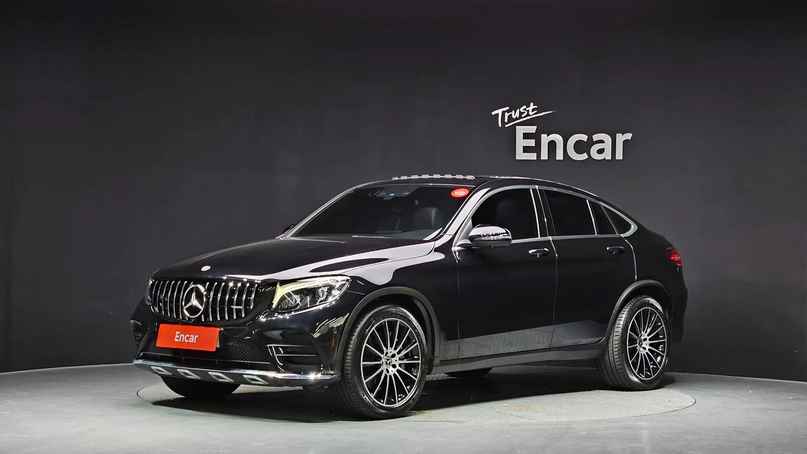 Mercedes-Benz GLC AMG Line · GLC300 4MATIC Coupé (X253) 2019 — photo 1 sur 8