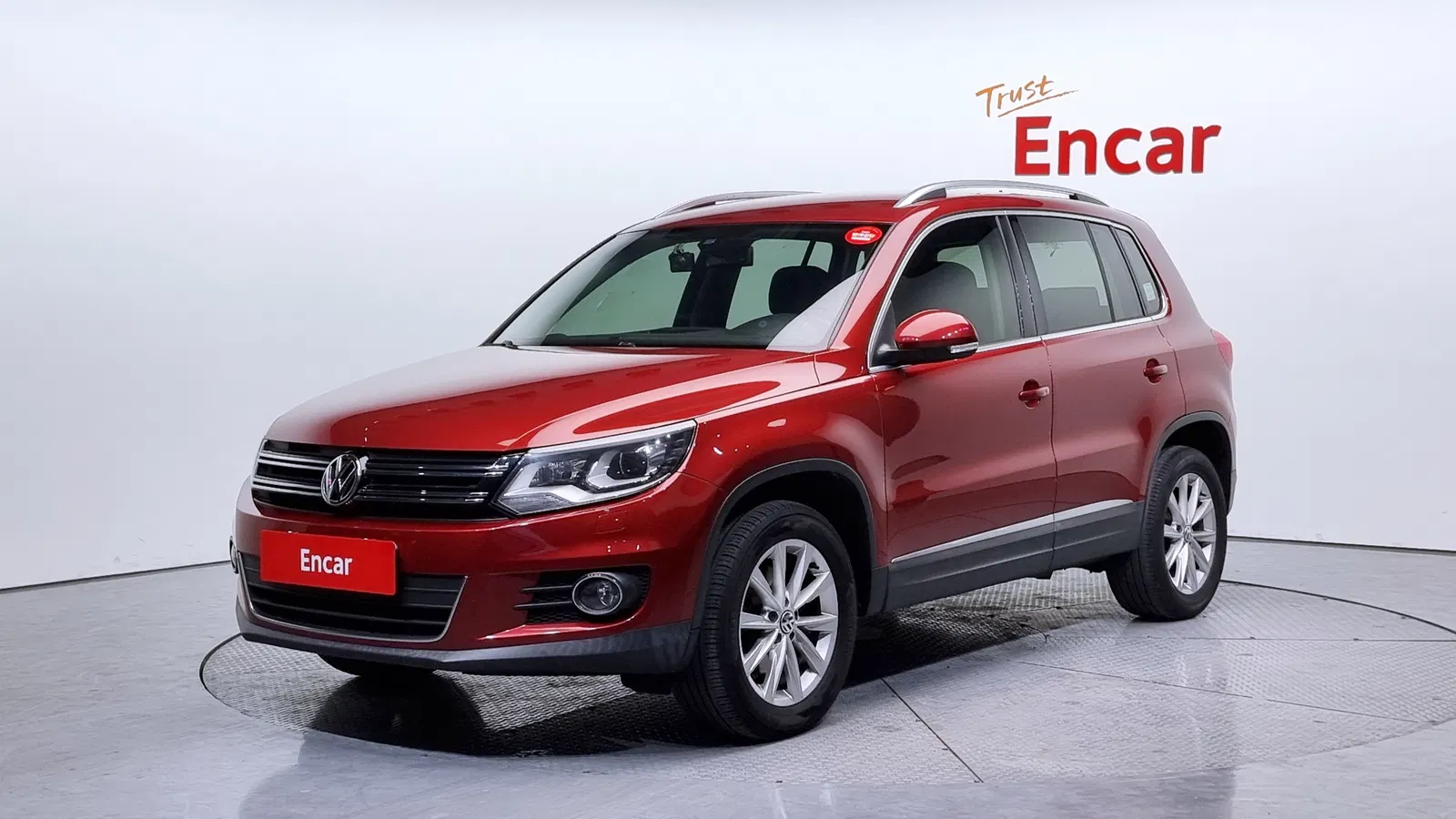 Volkswagen Tiguan 2.0 TDI Comfort 2015 — photo 1 sur 20
