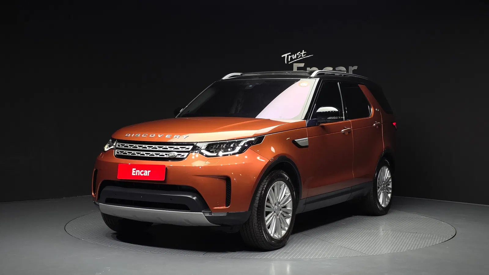 Land Rover Discovery 5 3.0 TD6 HSE Luxury 2018 — photo 1 sur 20