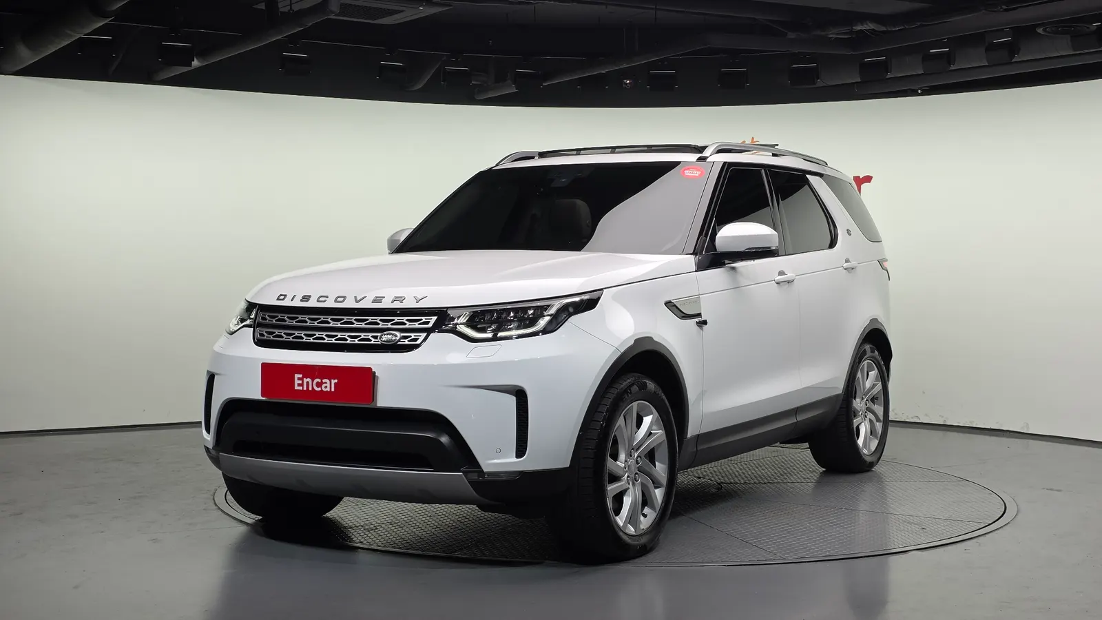 Land Rover Discovery 5 3.0 SD6 HSE 2019 — photo 1 sur 20