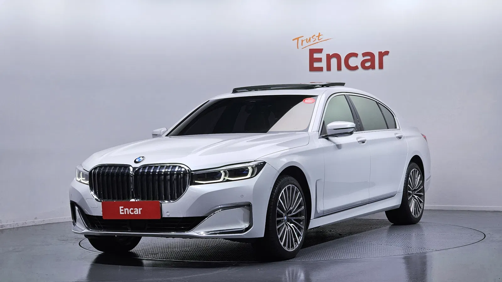 BMW Série 7 (G11) 730Ld xDrive Design Pure Excellence 2020 — photo 1 sur 20