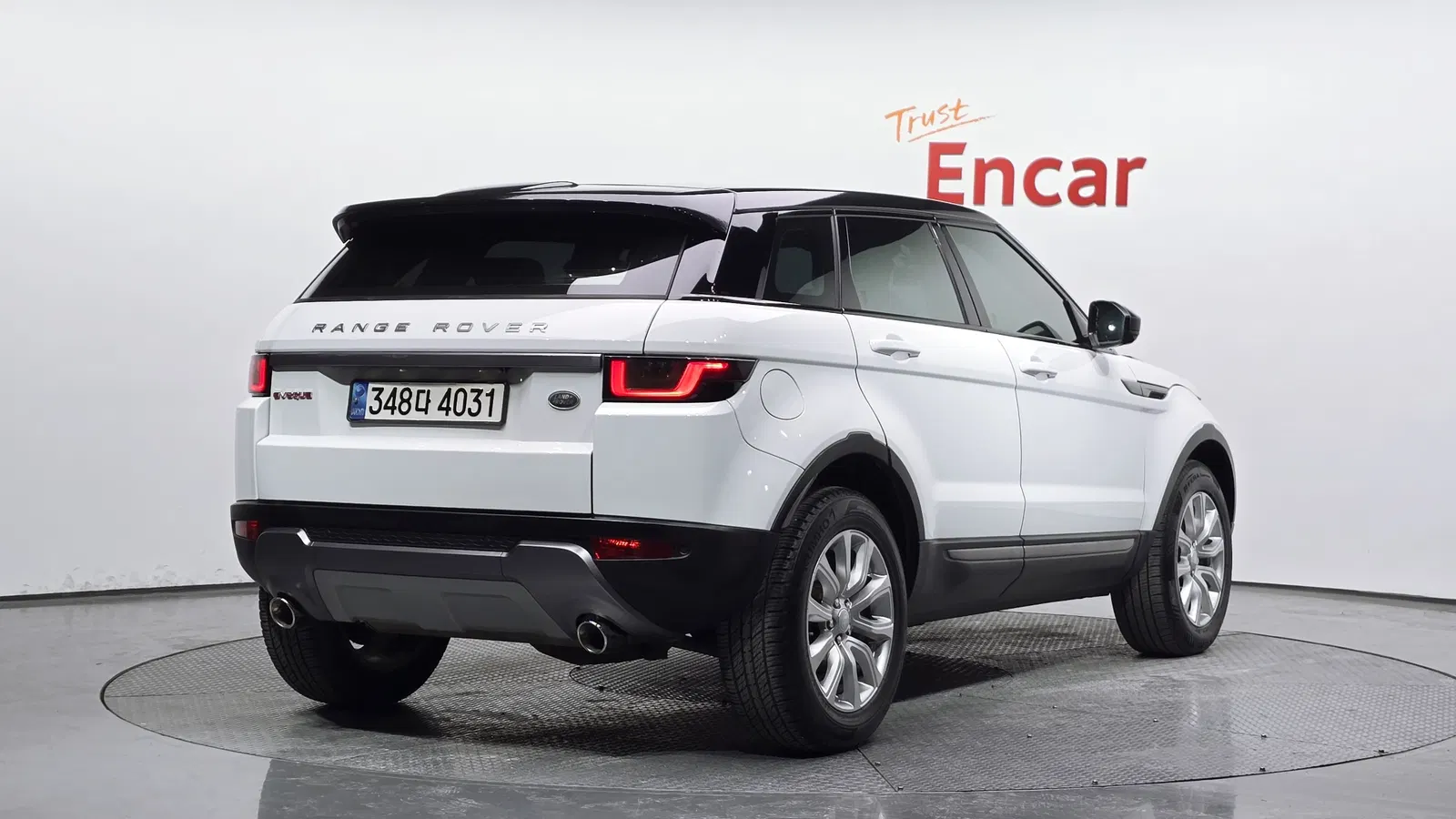 Land Rover Range Rover Evoque 2.0 TD4 SE 2016 — photo 1 sur 29