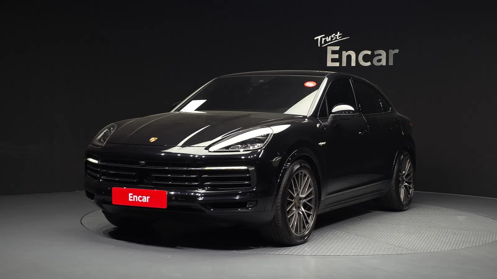 Porsche Cayenne (PO536) 3.0 E-Hybride Coupé 2022 — photo 1 sur 32