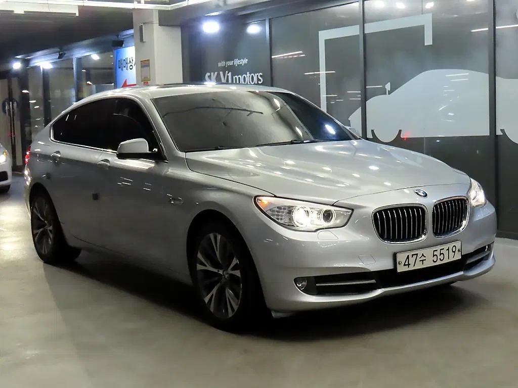 BMW Série 5 GT (F07) GT 30d 2012 — photo 1 sur 20