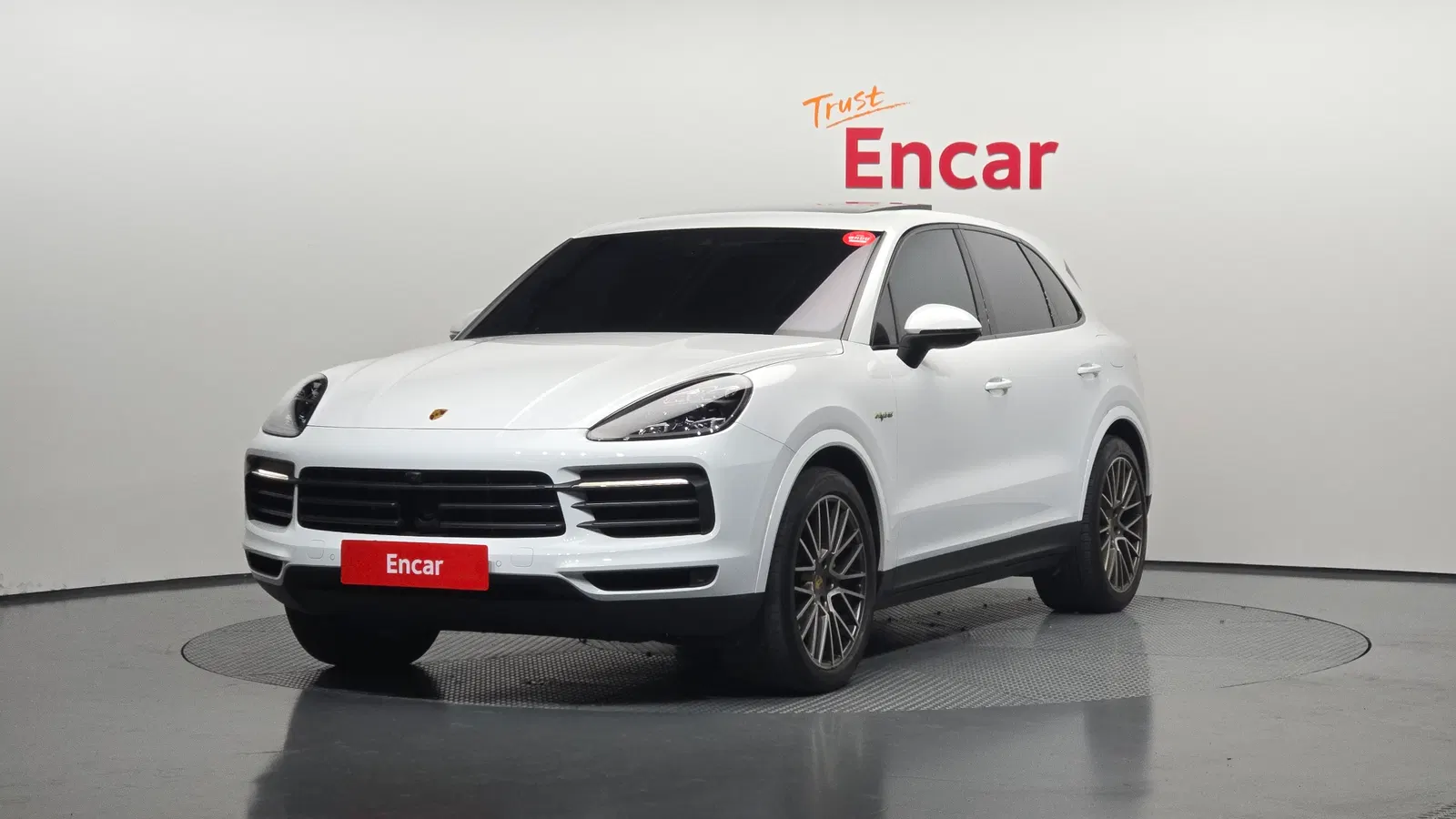 Porsche Cayenne (PO536) 3.0 E-Hybride Platinum Edition 2023 — photo 1 sur 32