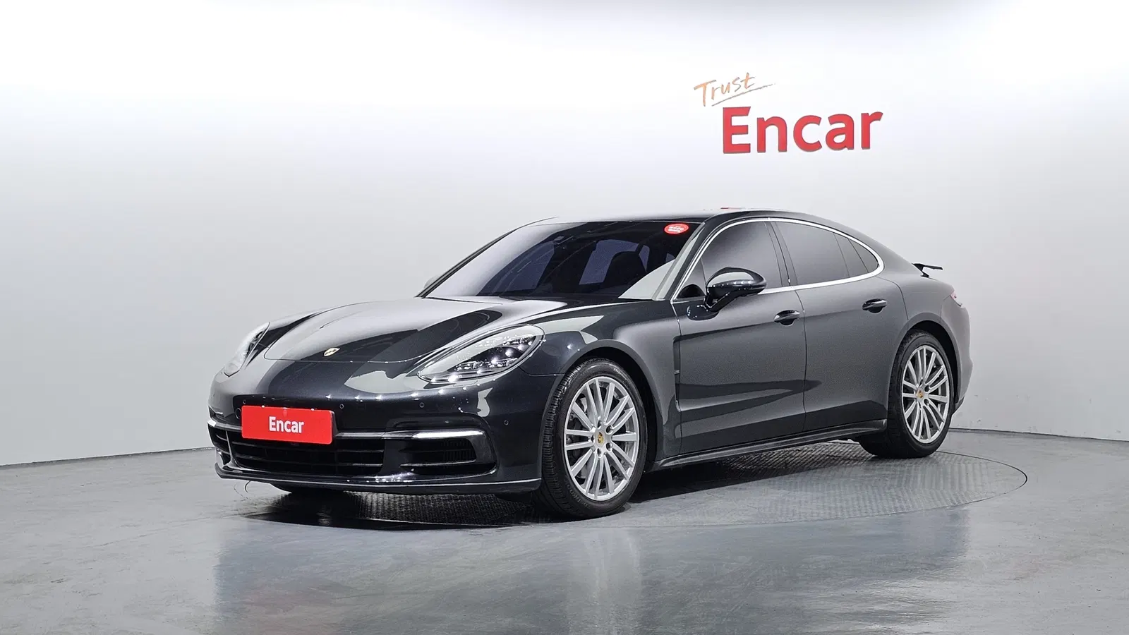 Porsche Panamera (971) 2.9 4S 2018 — photo 1 sur 20