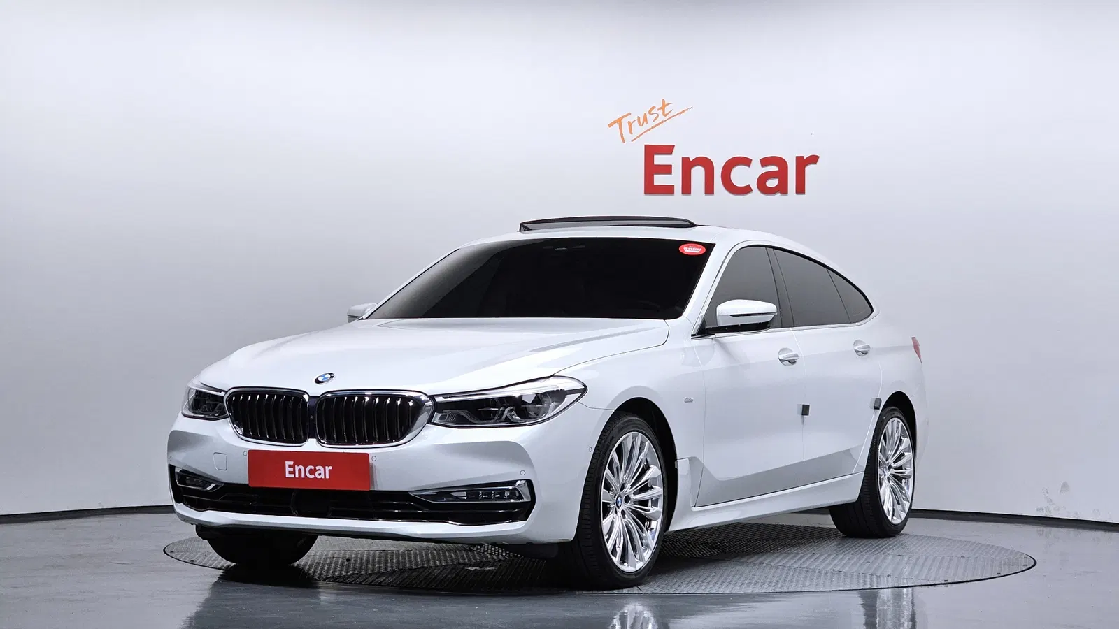 BMW Série 6 GT (G32) 640i xDrive Luxury 2018 — photo 1 sur 39