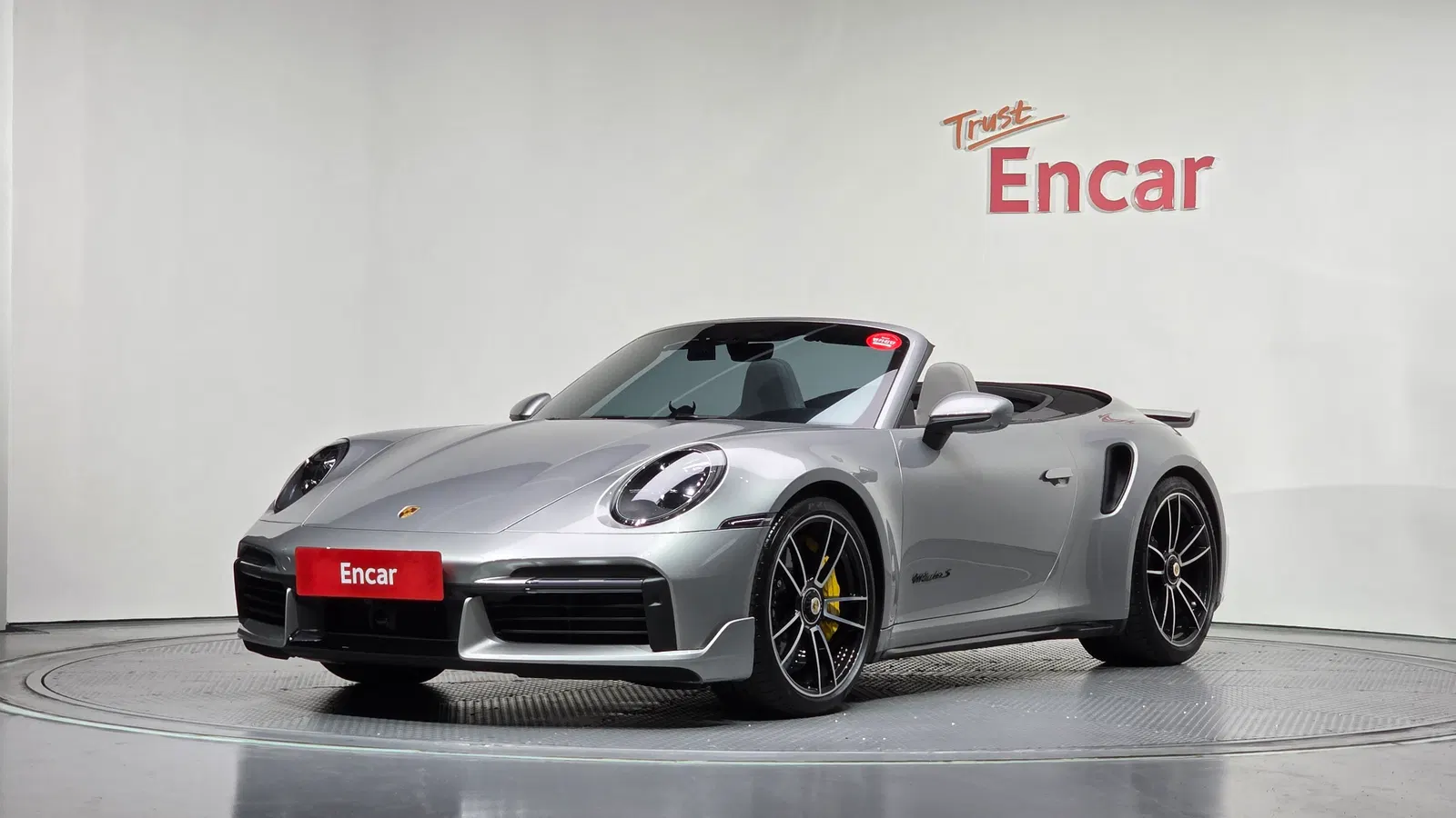 Porsche 911 (992) Turbo S Cabriolet 2022 — photo 1 sur 48