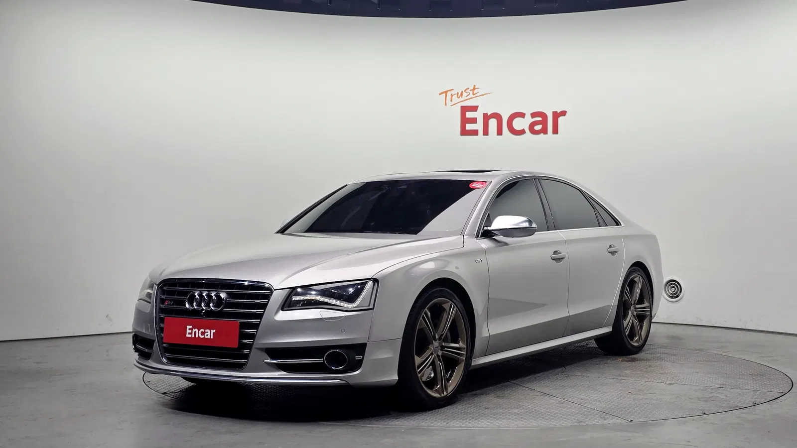 Audi S8 4.0 TFSI Quattro 2013 — photo 1 sur 20