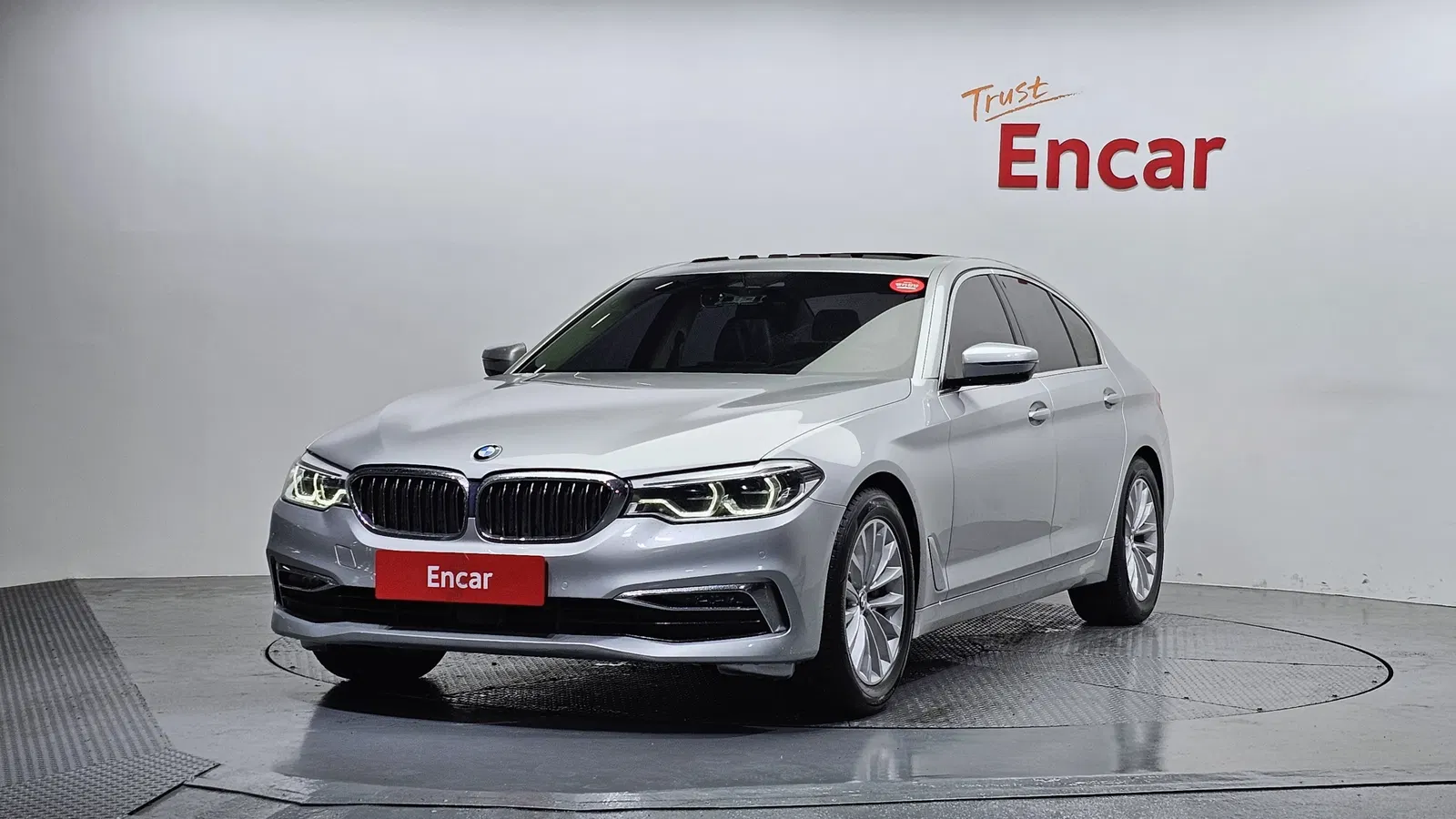 BMW Série 5 (G30) 530i Luxury Plus 2020 — photo 1 sur 20