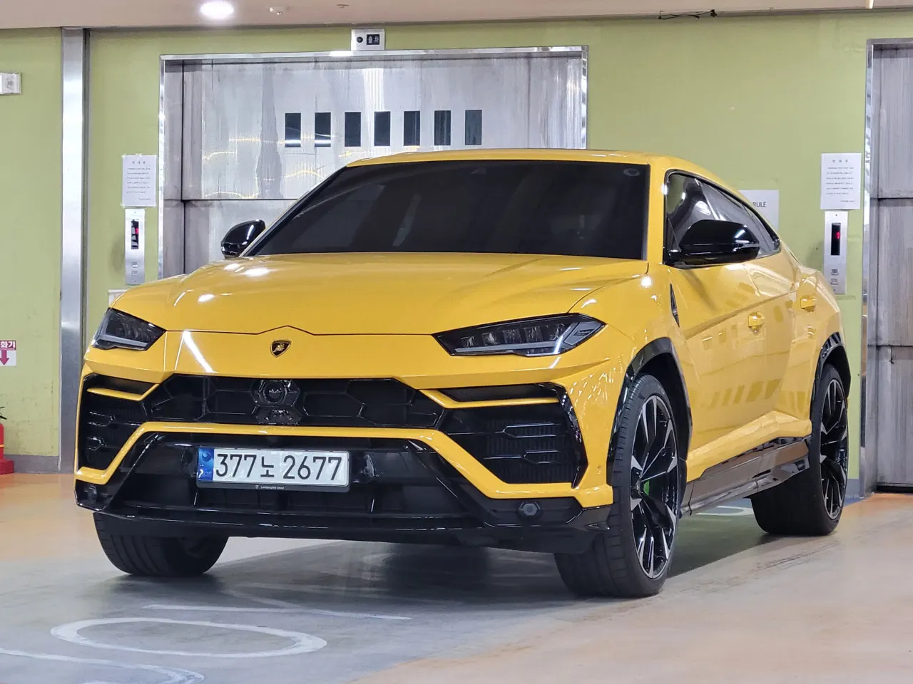Lamborghini Urus 4.0 V8 2022 — photo 1 sur 26