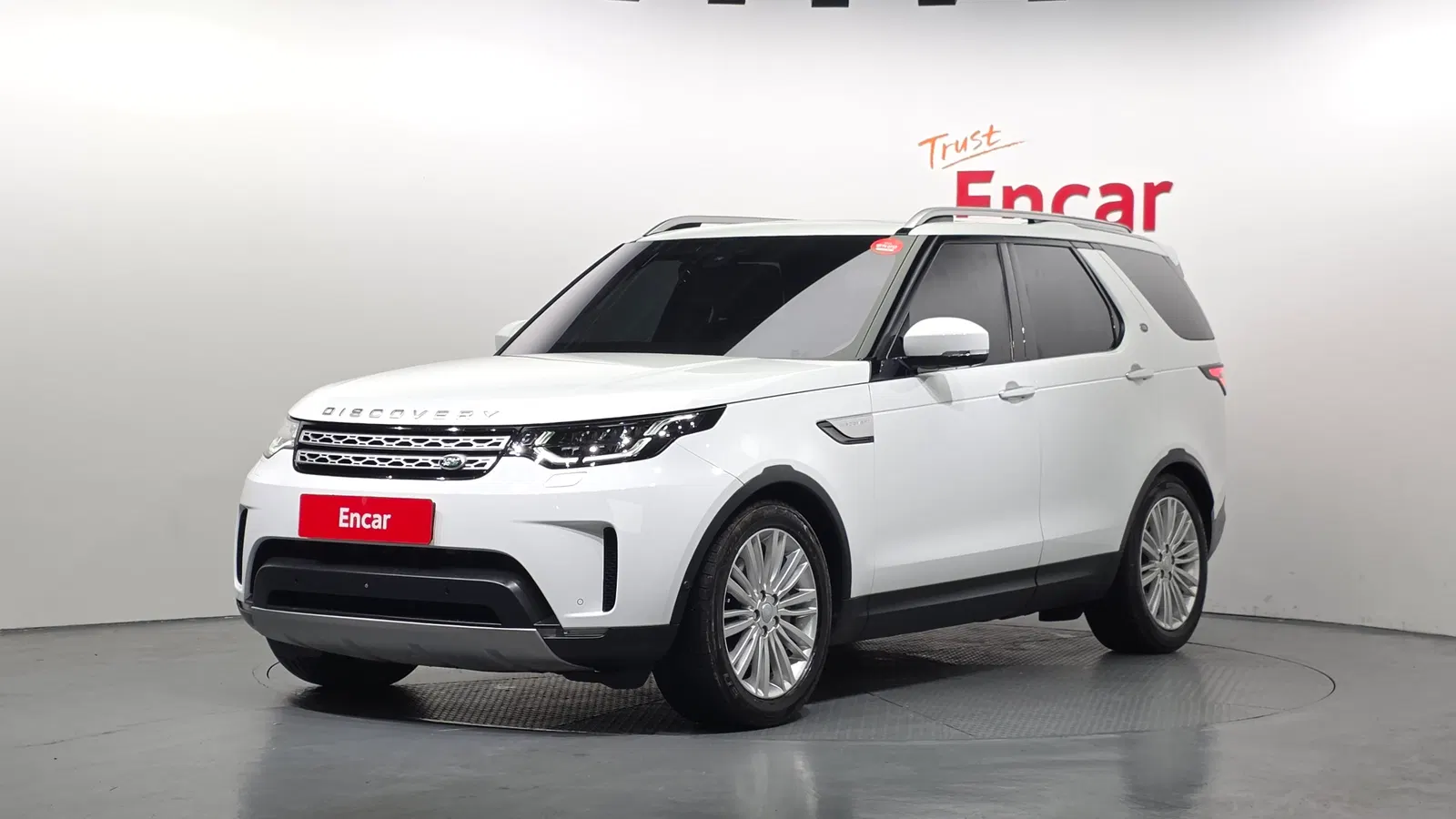Land Rover Discovery 5 3.0 SD6 HSE Luxury 2019 — photo 1 sur 31