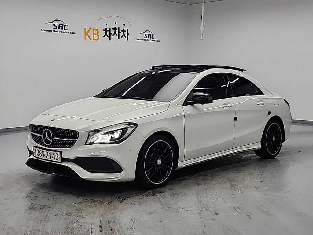 Mercedes-Benz CLA AMG Line · CLA250 4MATIC (C117) 2017 — photo 1 sur 25