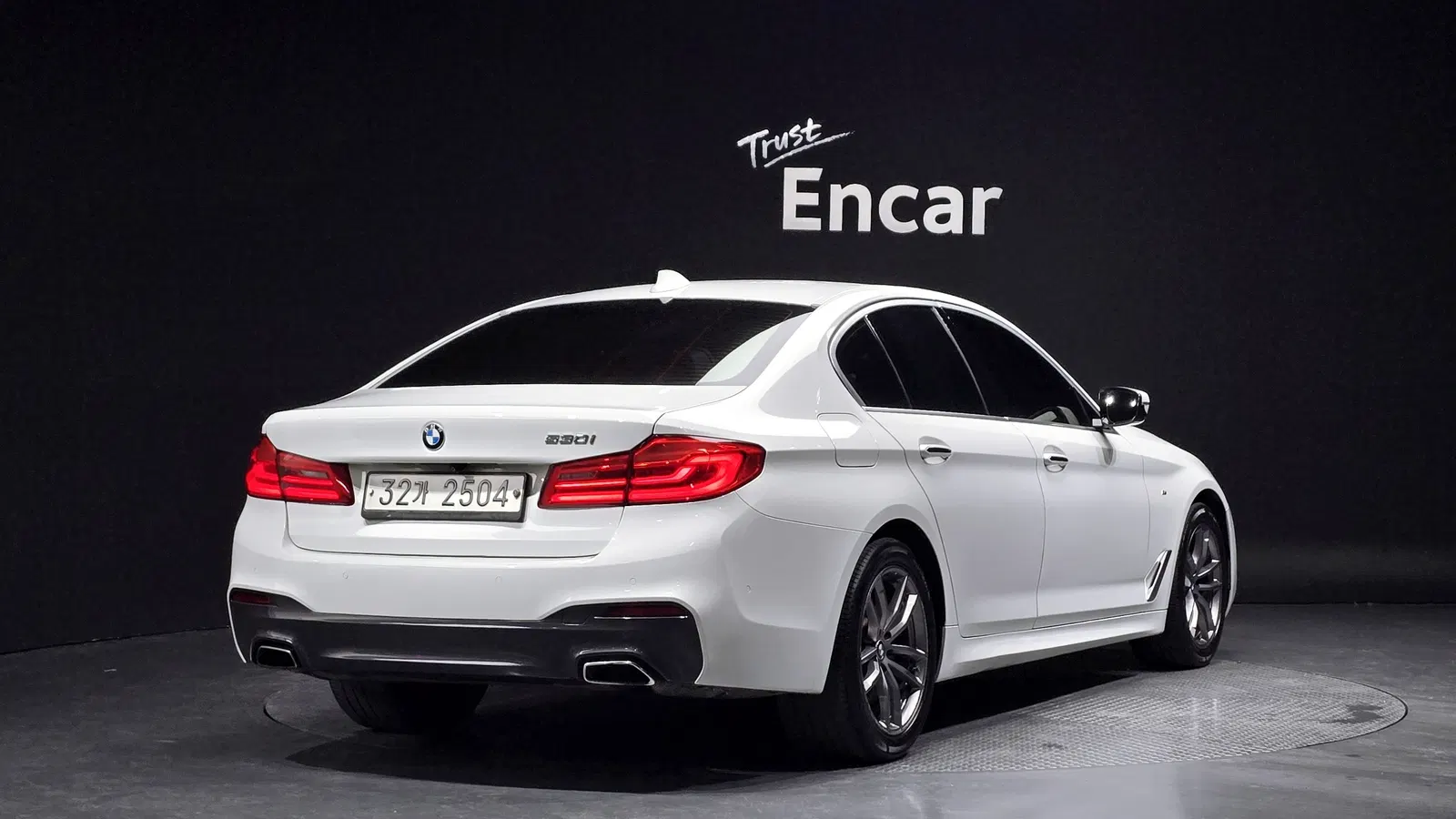 BMW Série 5 (G30) 530i M Sport Plus 2018 — photo 1 sur 30