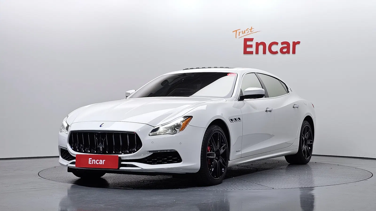 Maserati Quattroporte 3.0 Diesel GranLusso 2017 — photo 1 sur 35