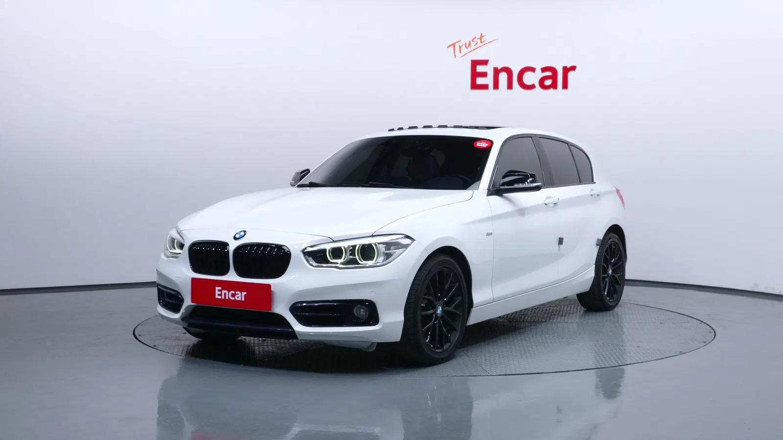 BMW Série 1 (F20) 118d Sport 5 portes 2016 — photo 1 sur 20