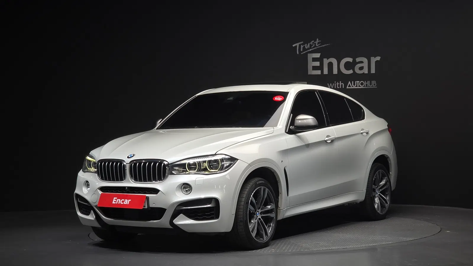 BMW X6 (F16) M50d 2015 — photo 1 sur 38
