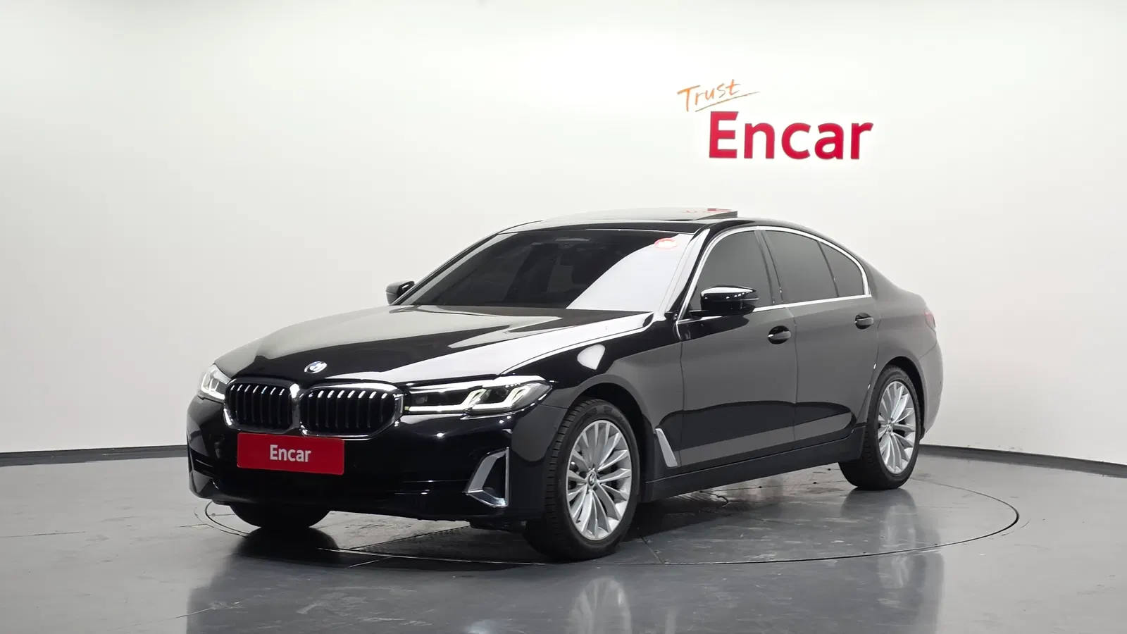 BMW Série 5 (G30) 530i xDrive Luxury 2022 — photo 1 sur 20