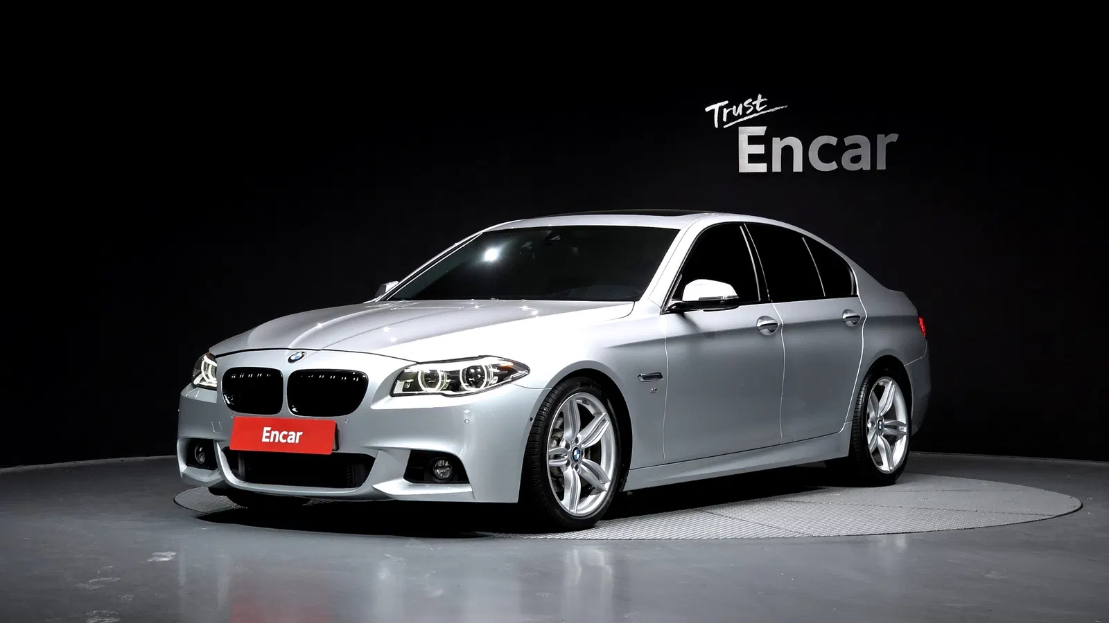 BMW Série 5 (F10) 520d xDrive M Aero Dynamic 2016 — photo 1 sur 26