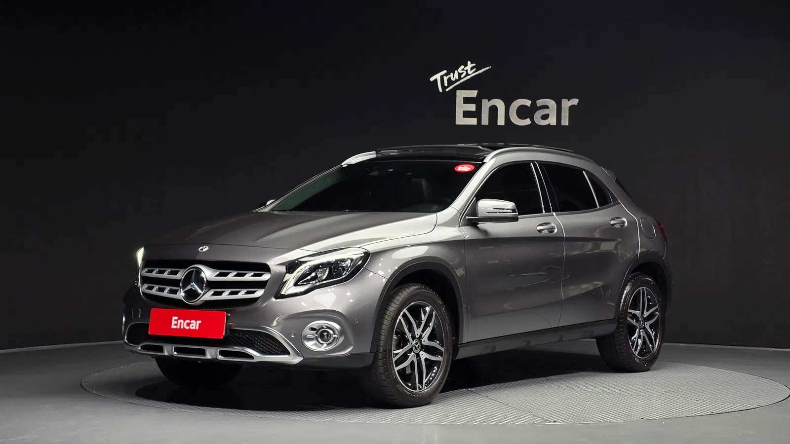 Mercedes-Benz GLA GLA220 Premium (X156) 2019 — photo 1 sur 33