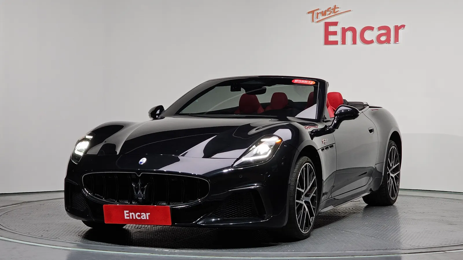 Maserati GranCabrio 2e génération 3.0 V6 Trofeo 2024 — photo 1 sur 47