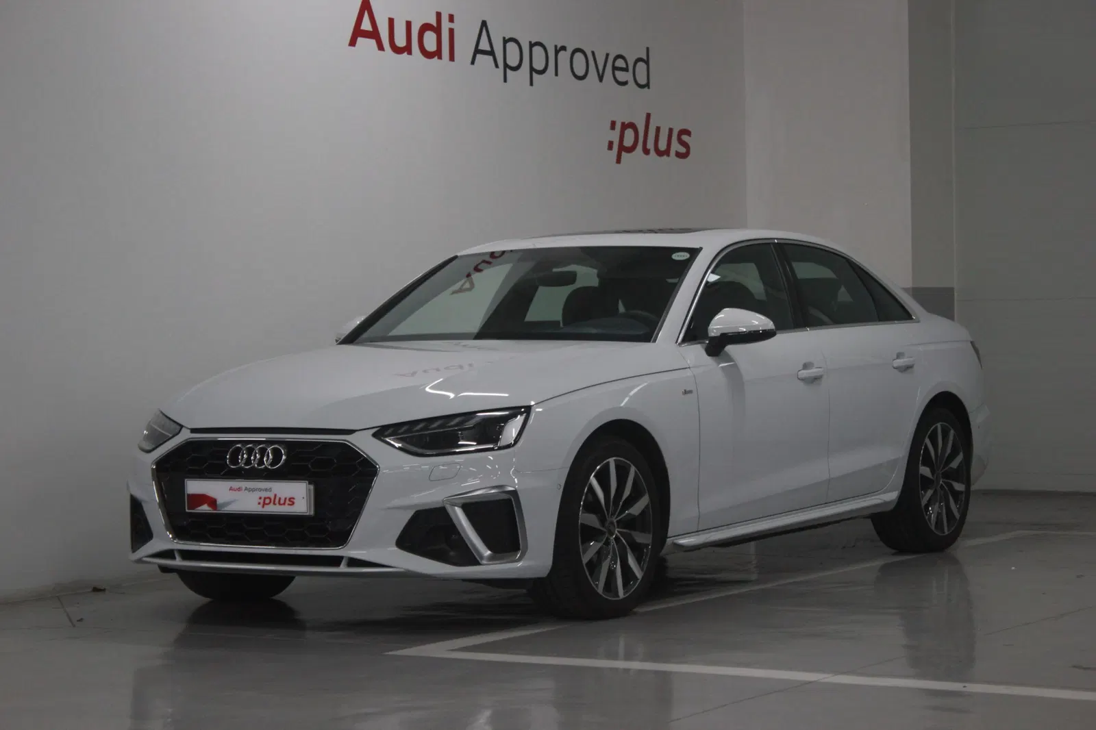 Audi A4 (B9) 35 TDI Premium 2023 — photo 1 sur 26