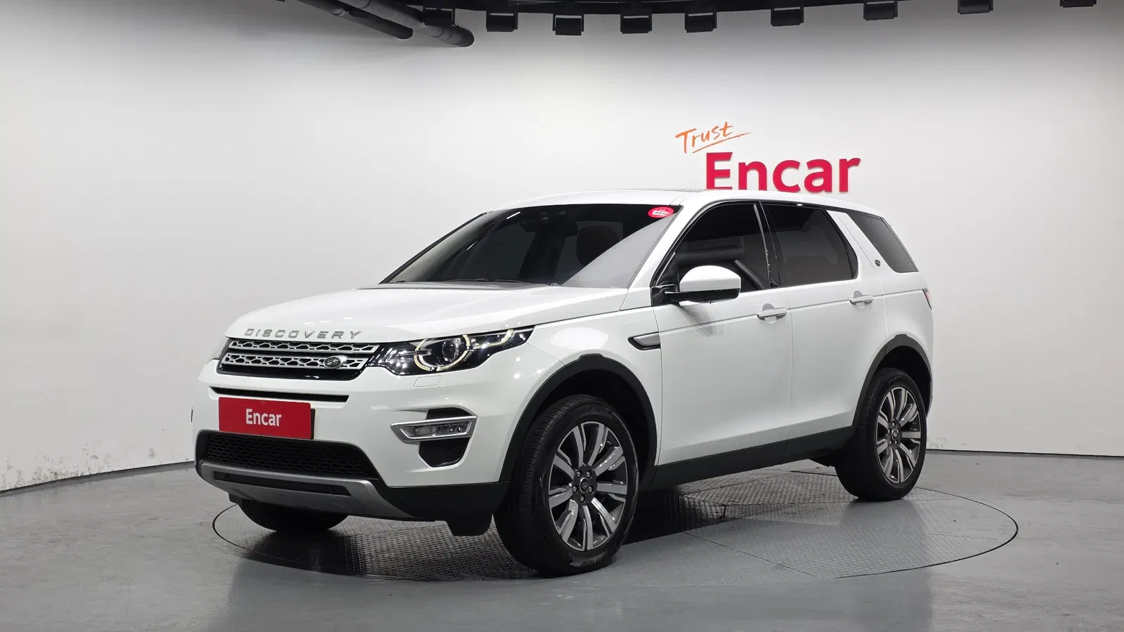 Land Rover Discovery Sport 2.0 TD4 HSE Luxury 2018 — photo 1 sur 20