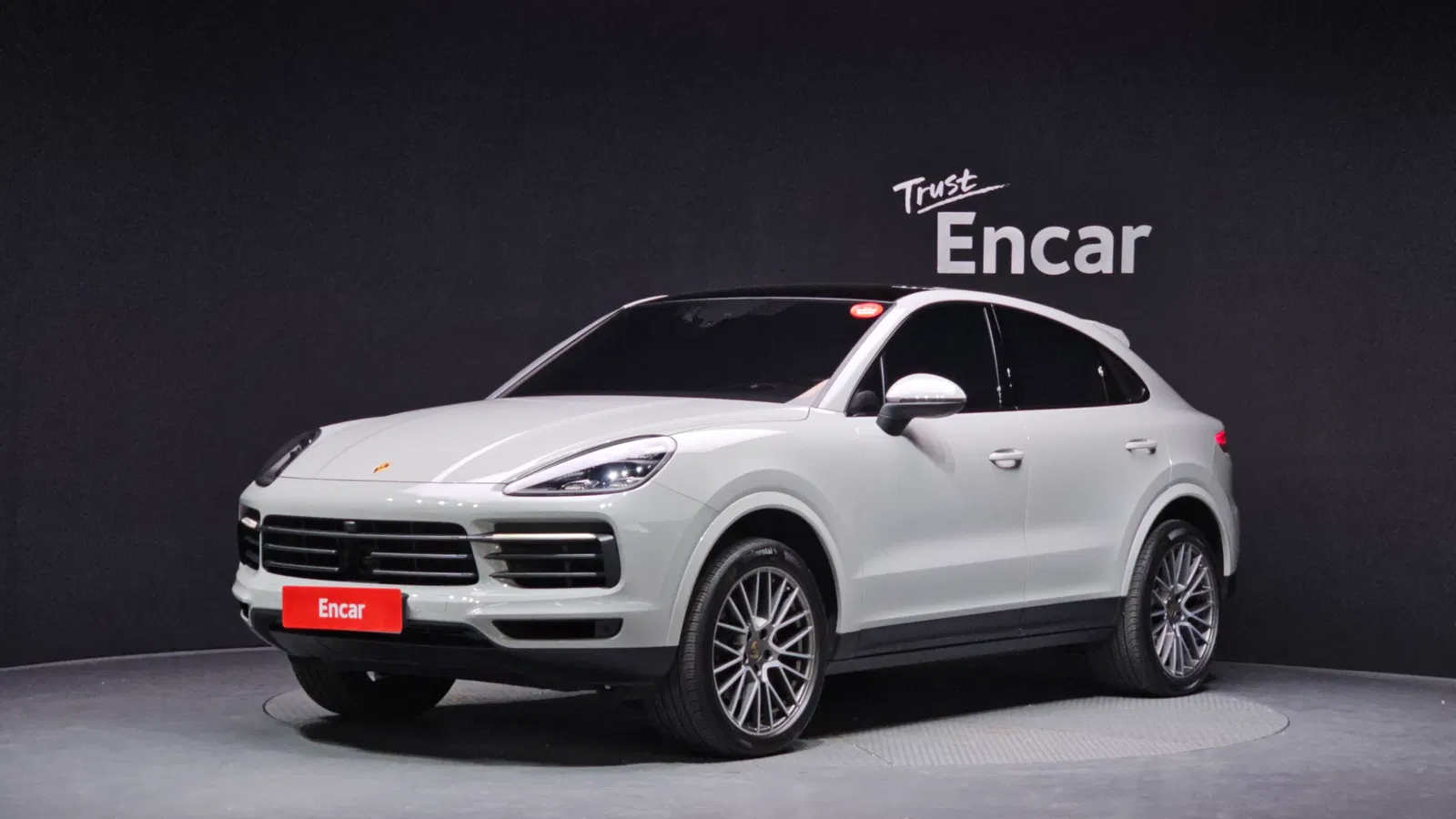 Porsche Cayenne (PO536) 3.0 Coupé Platinum Edition 2022 — photo 1 sur 38