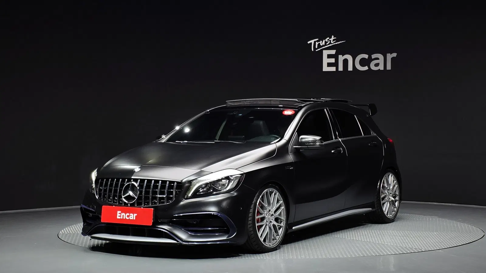 Mercedes-AMG Classe A A45 4MATIC (W176) 2017 — photo 1 sur 30
