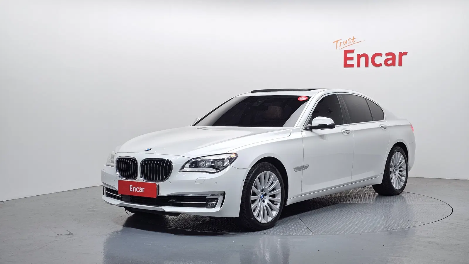 BMW Série 7 (F01) 740d xDrive 2014 — photo 1 sur 20