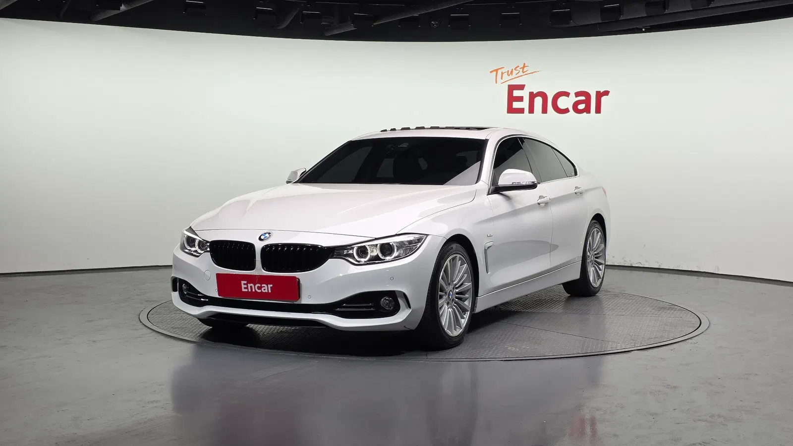 BMW Série 4 (F32) 420d Luxury GranCoupé 2015 — photo 1 sur 20