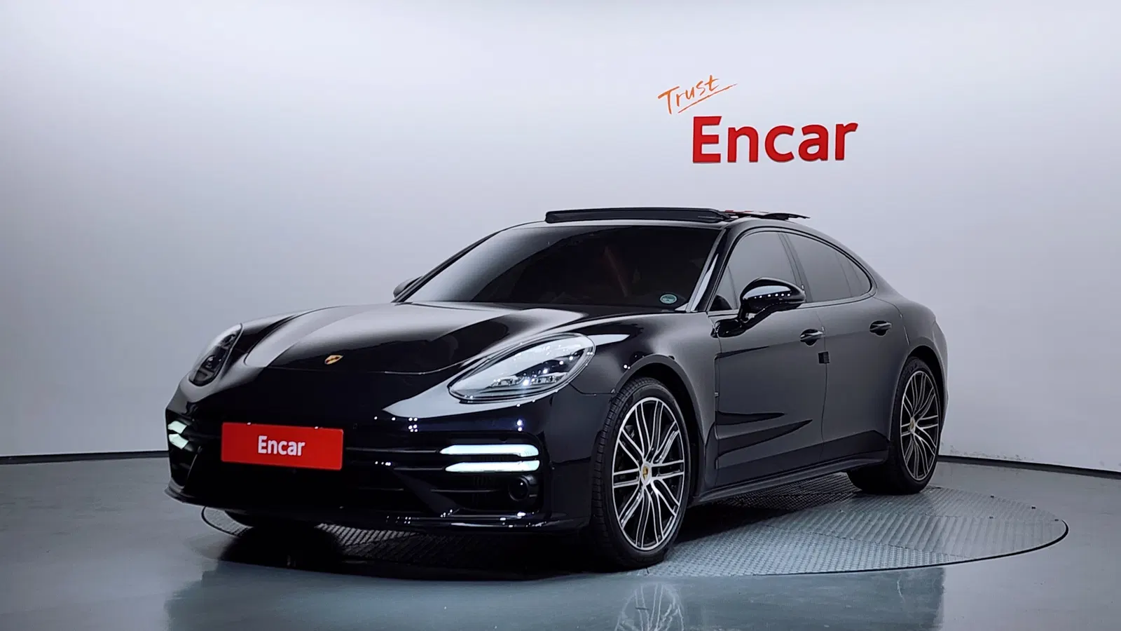 Porsche Panamera (971) 2.9 4S 2018 — photo 1 sur 20