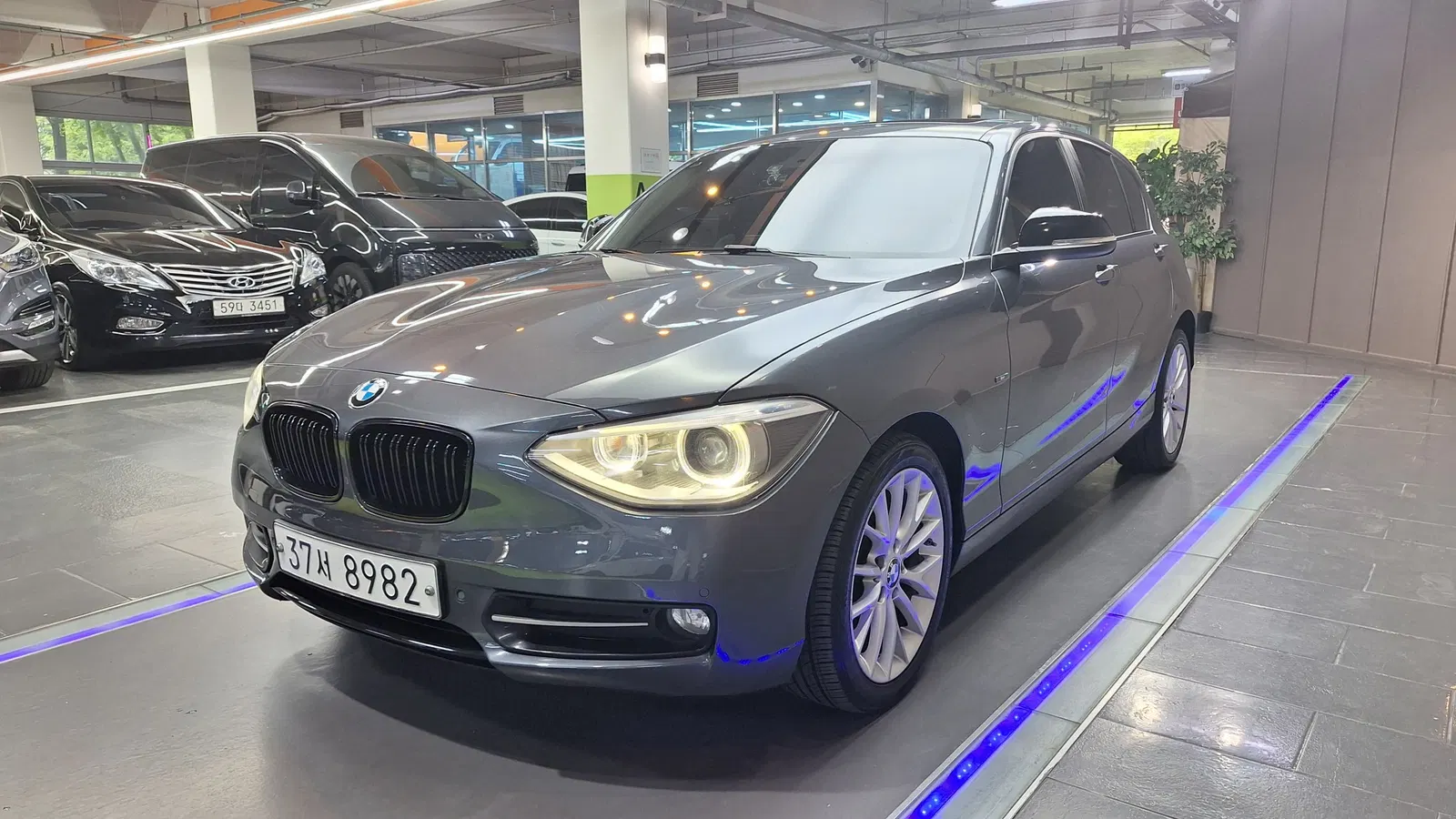 BMW Série 1 (F20) 118d Sport 5 portes 2015 — photo 1 sur 26