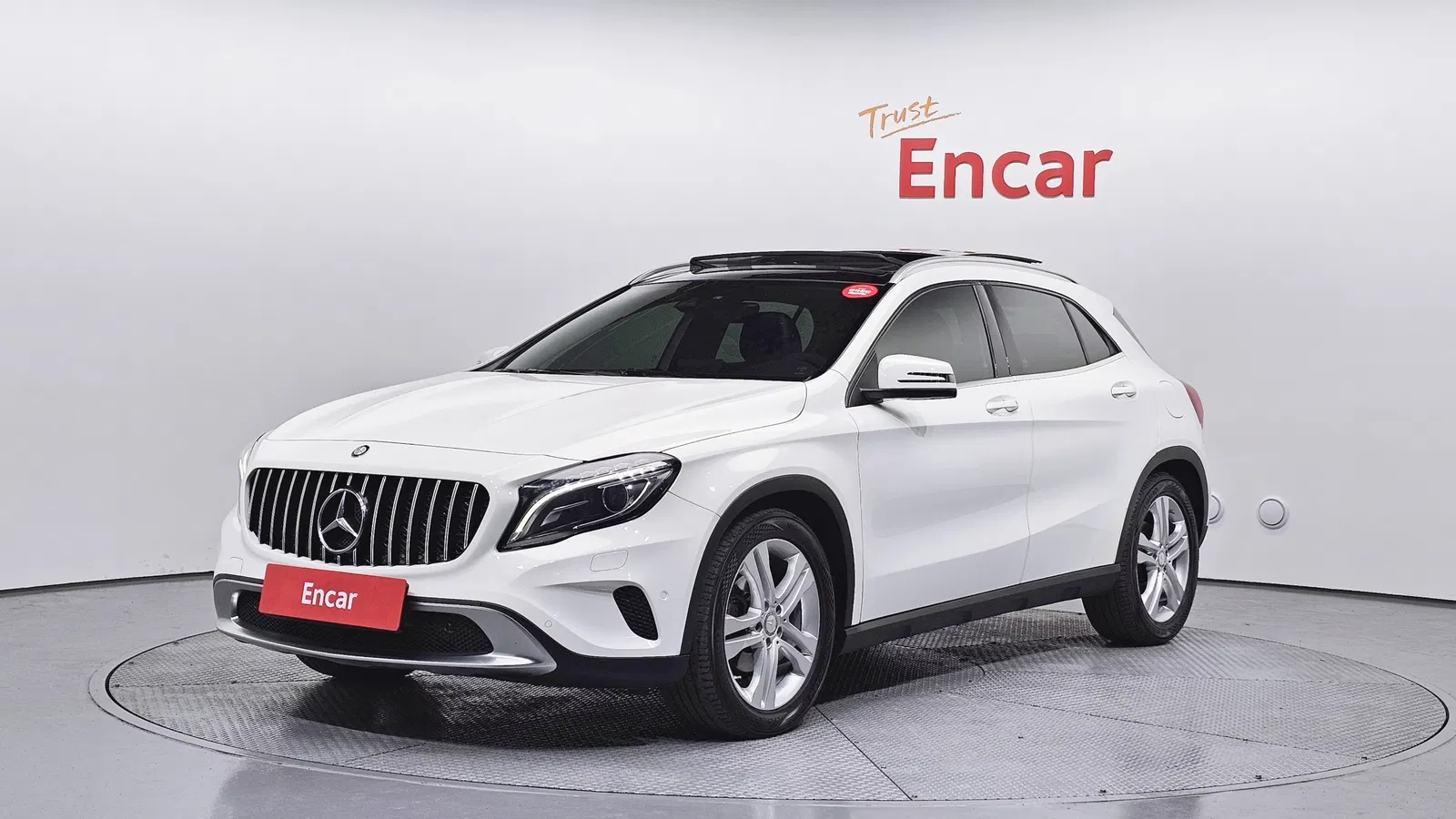 Mercedes-Benz GLA GLA200 d 4MATIC (X156) 2017 — photo 1 sur 20