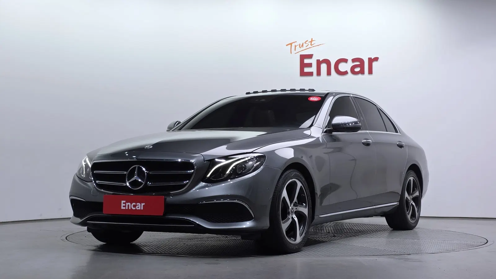 Mercedes-Benz Classe E E250 Avantgarde (W213) 2020 — photo 1 sur 30