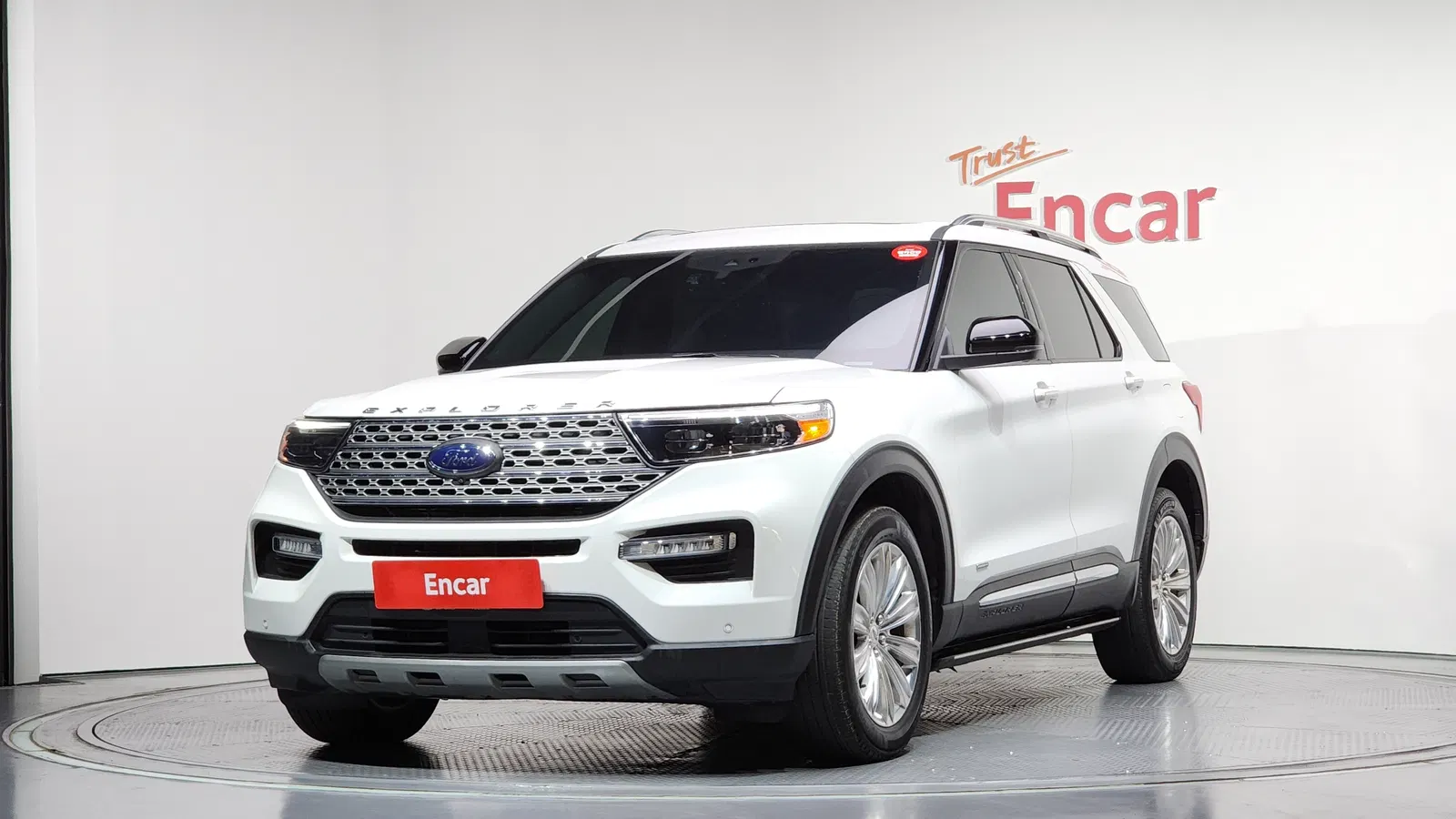 Ford Explorer 6e génération 3.3 Hybride 2022 — photo 1 sur 36