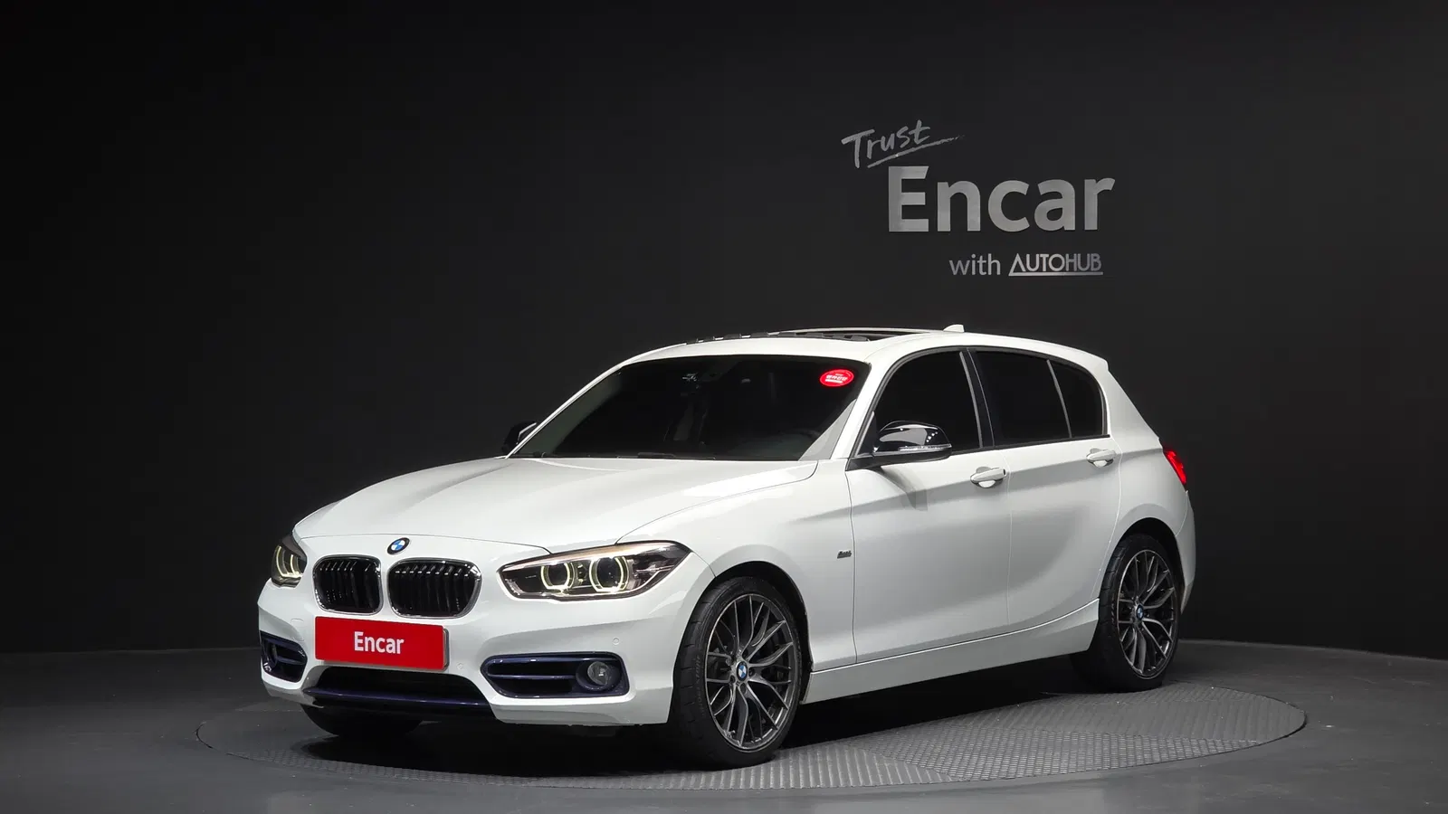 BMW Série 1 (F20) 118d Sport 5 portes 2016 — photo 1 sur 20