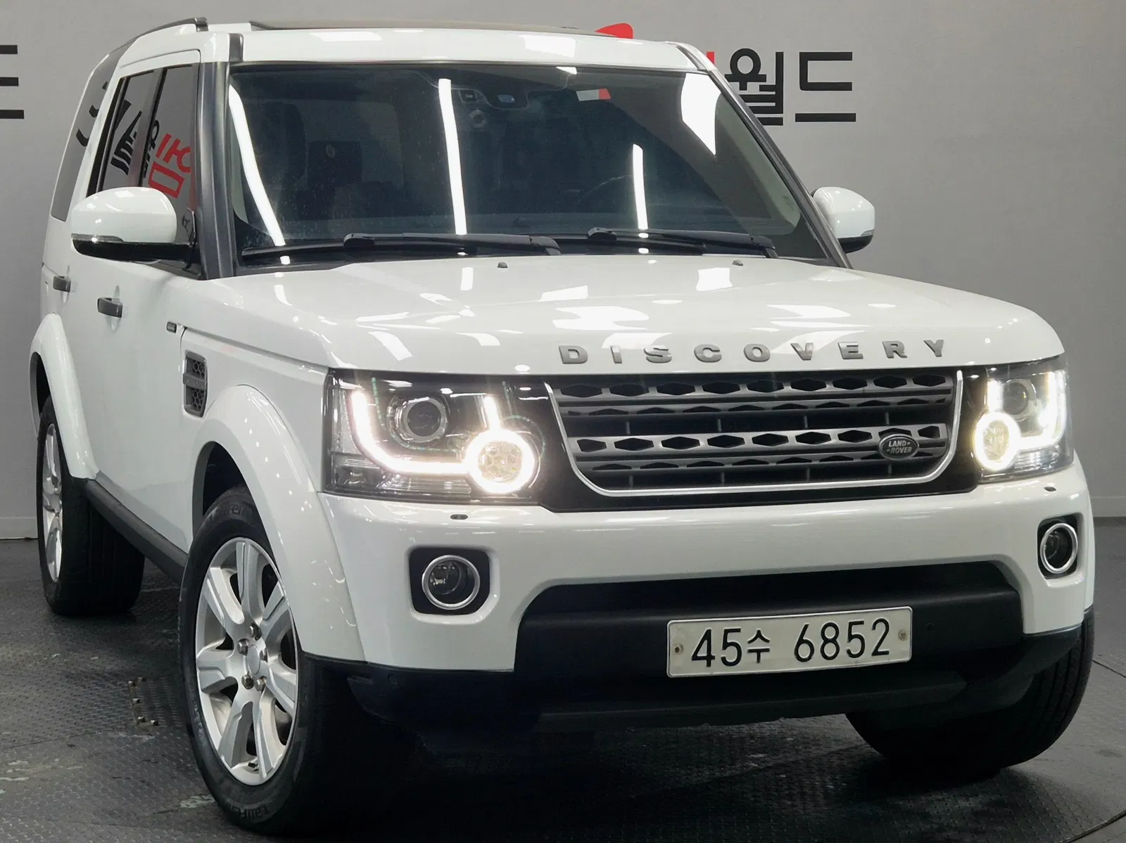 Land Rover Discovery 4 3.0 TDV6 SE 2015 — photo 1 sur 25