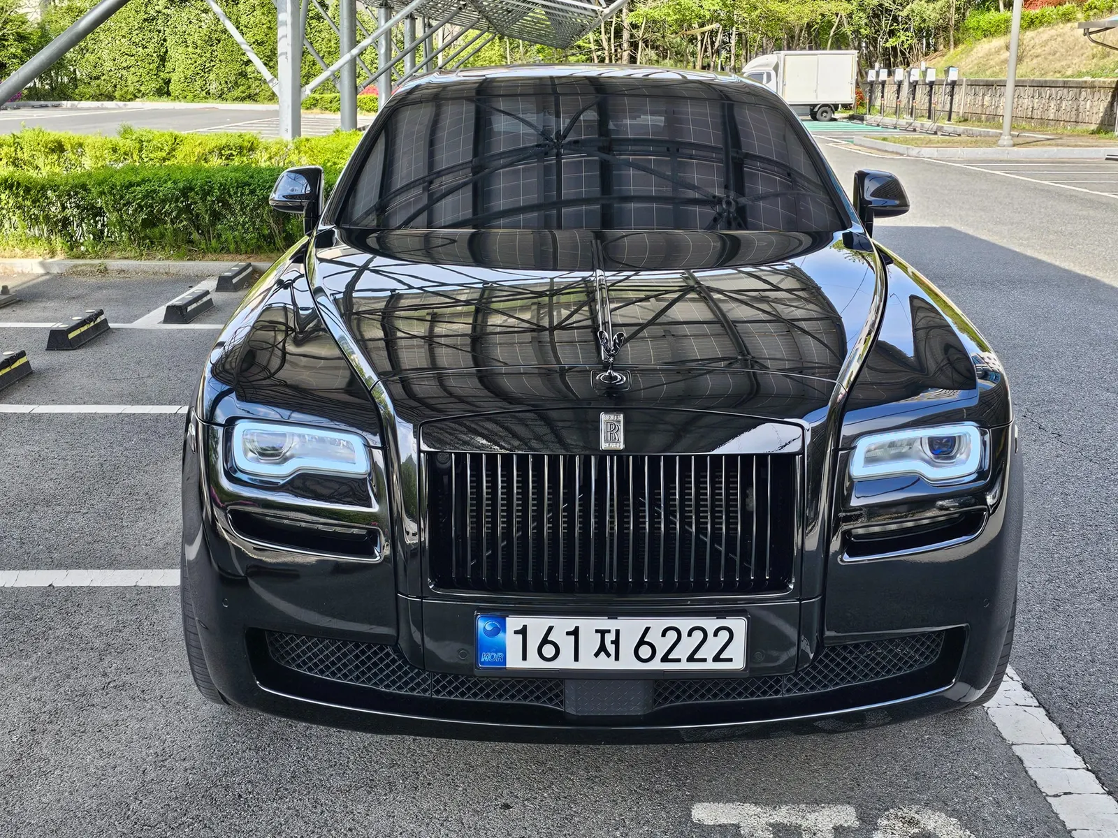 Rolls-Royce Ghost 6.6 EWB V12 2013 — photo 1 sur 26