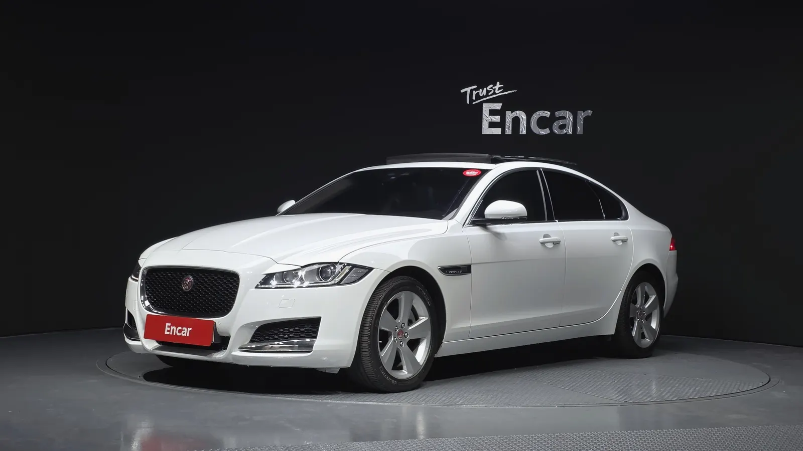 Jaguar XF (X260) 25t Prestige 2018 — photo 1 sur 20