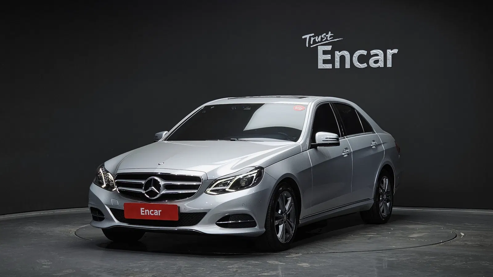 Mercedes-Benz Classe E E220 CDI Avantgarde (W212) 2016 — photo 1 sur 20