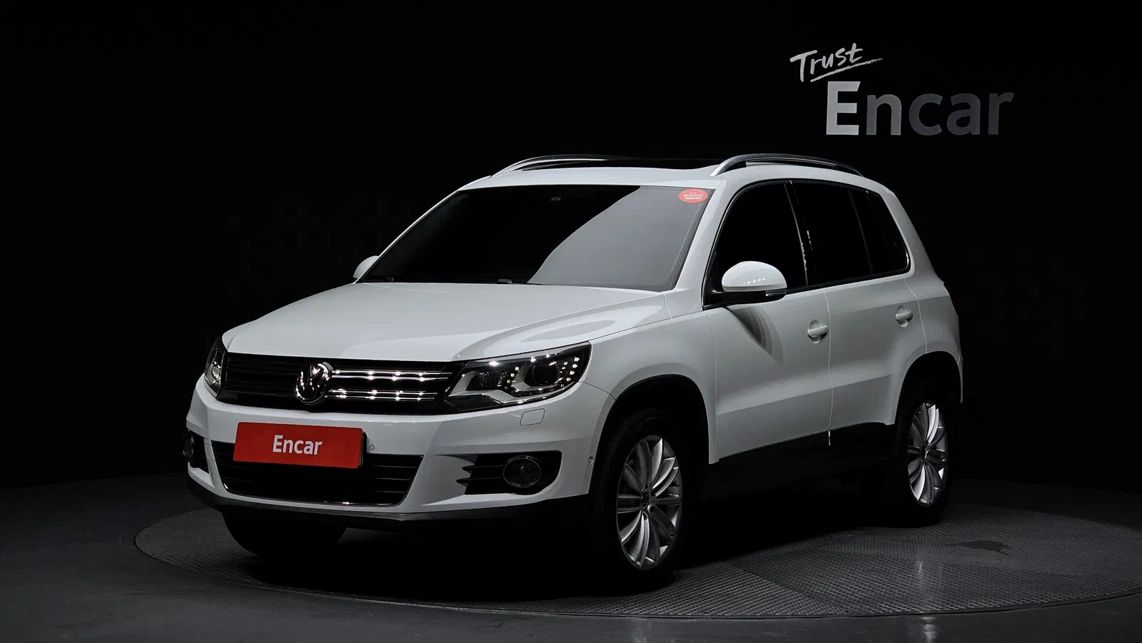 Volkswagen Tiguan 2.0 TDI Premium 2015 — photo 1 sur 20
