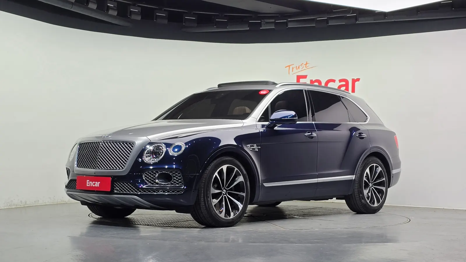 Bentley Bentayga 6.0 W12 2017 — photo 1 sur 26