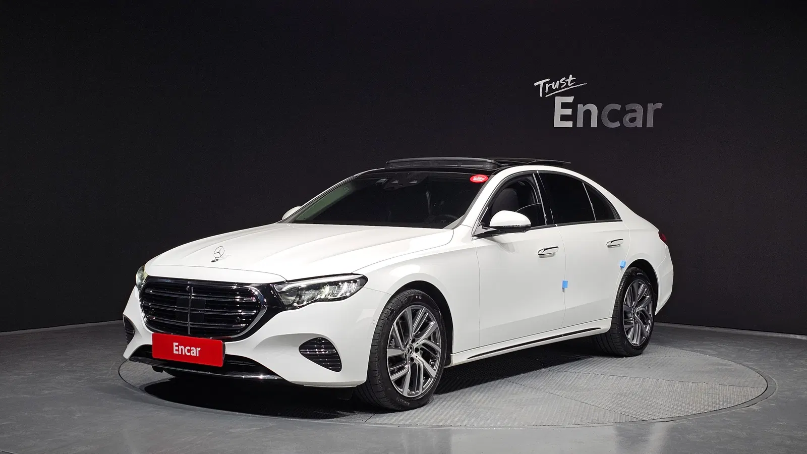 Mercedes-Benz Classe E E220d 4MATIC Exclusive (W214) 2024 — photo 1 sur 20