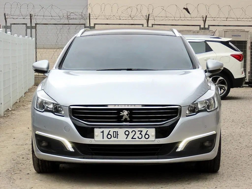 Peugeot 508SW 1.6 e-HDi Active 2015 — photo 1 sur 26