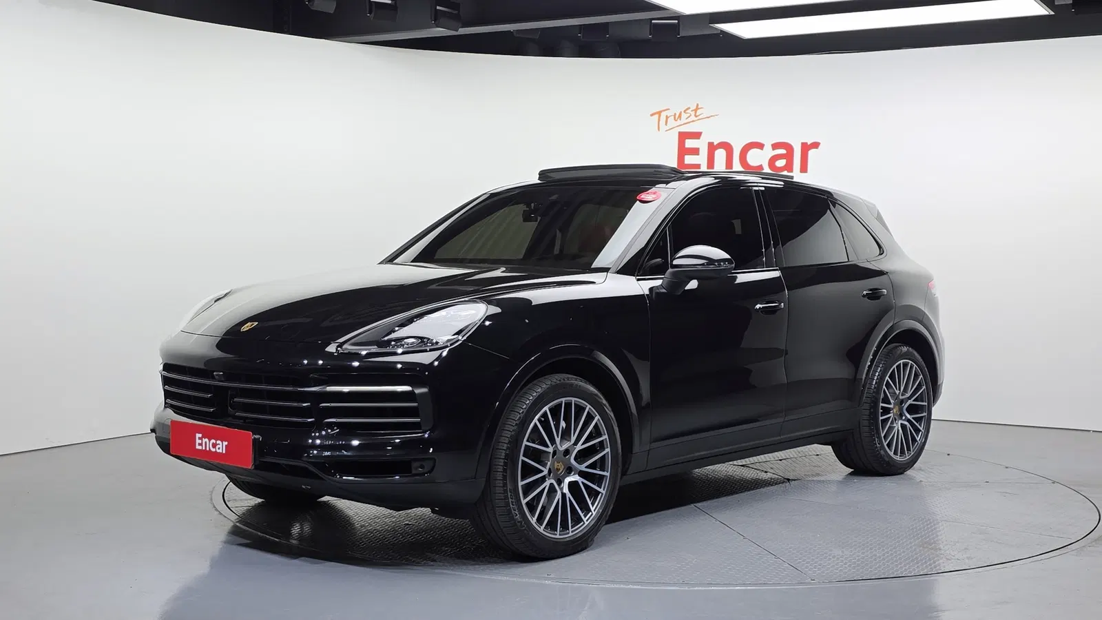 Porsche Cayenne (PO536) 3.0 Platinum Edition 2023 — photo 1 sur 32